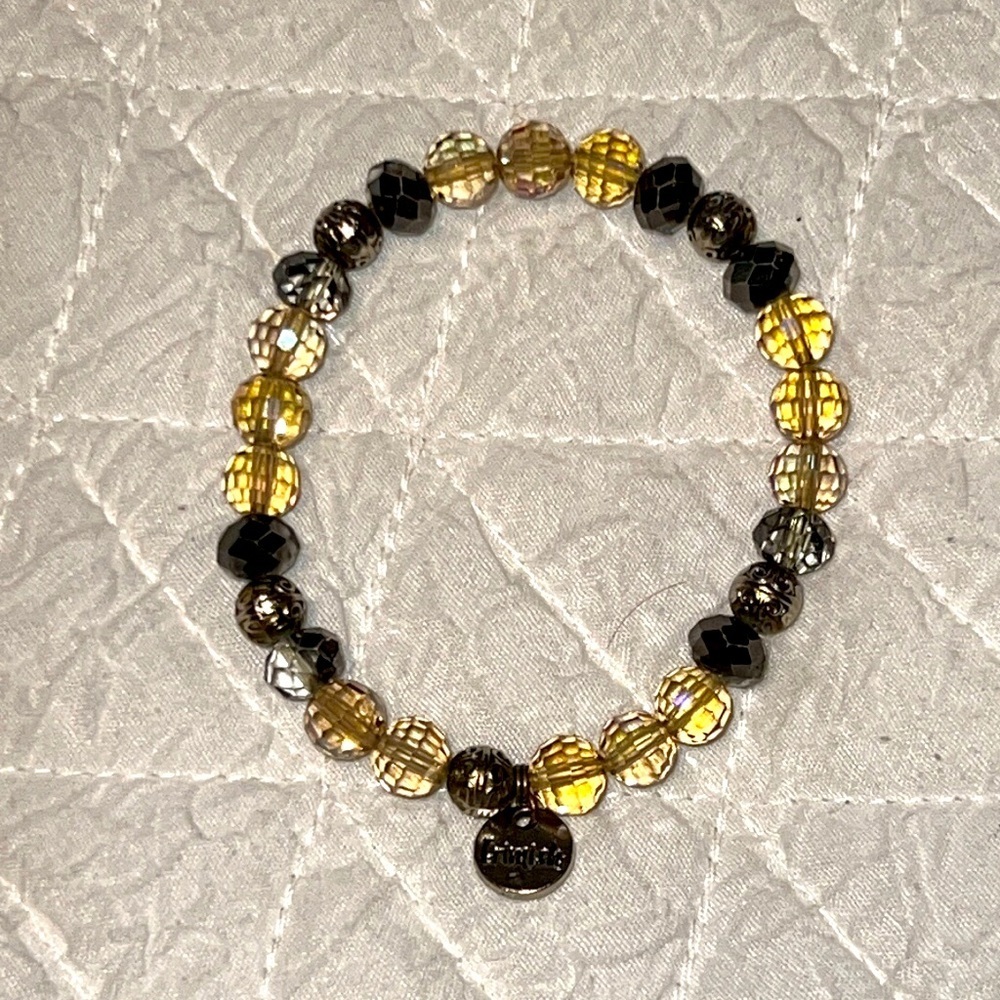Erimish Bracelet stretchy.